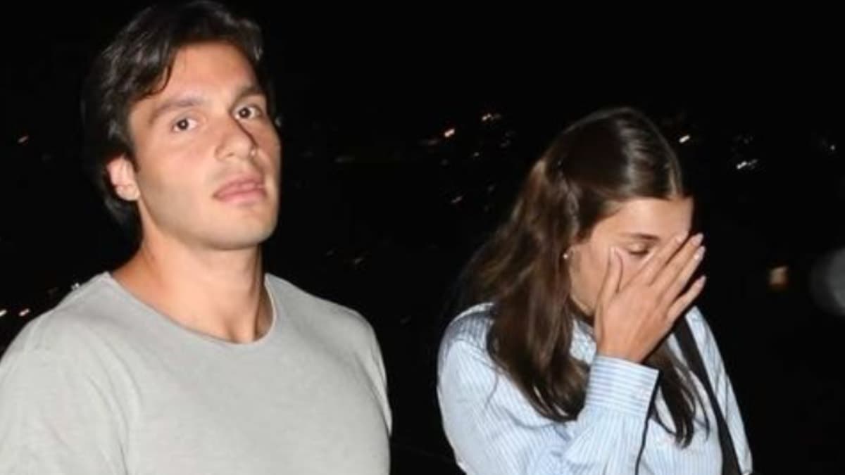 Afra Saraçoğlu ve Poyraz Yosmaoğlu Arnavutköy'de görüntülendi