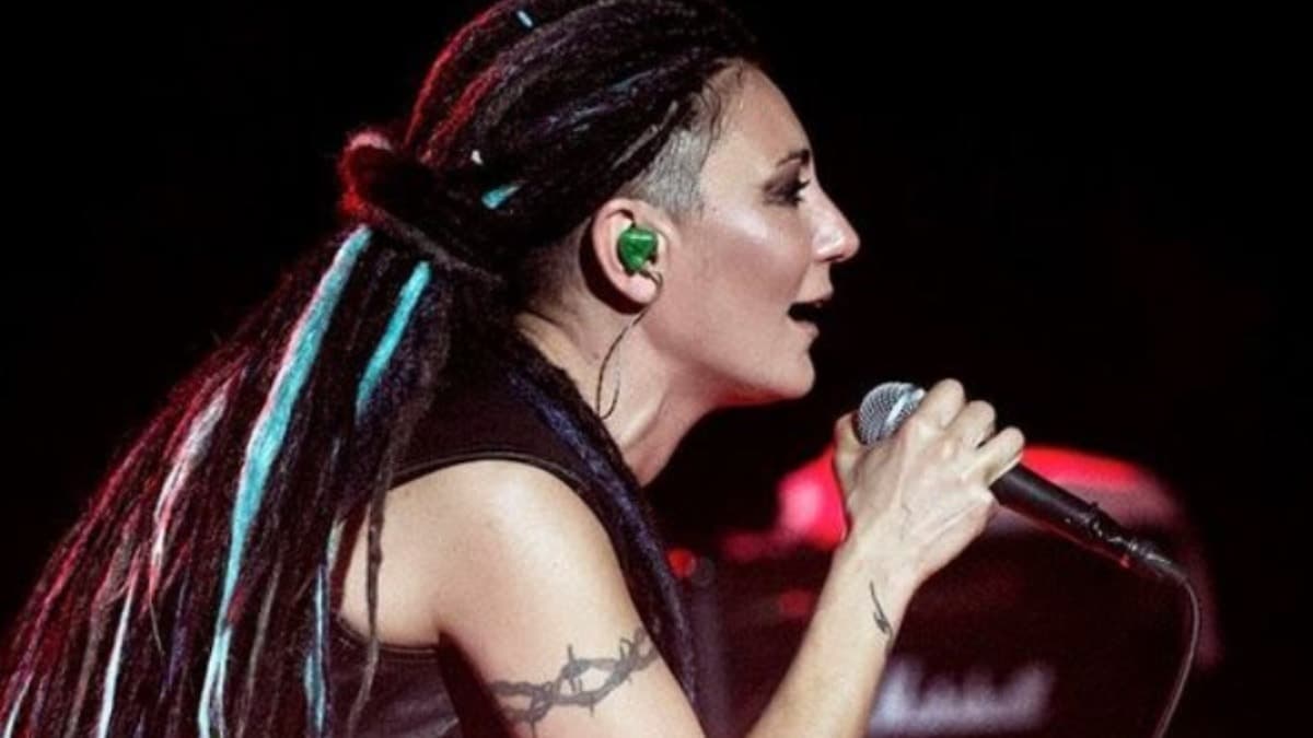 Özlem Tekin'e 10 konser için 2 milyon dolarlık teklif yapıldı