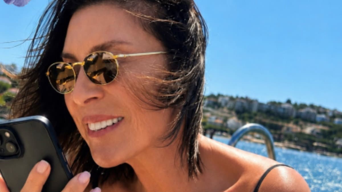 Nebahat Çehre, yeni dizisi öncesi Bodrum'da tatil yaptı
