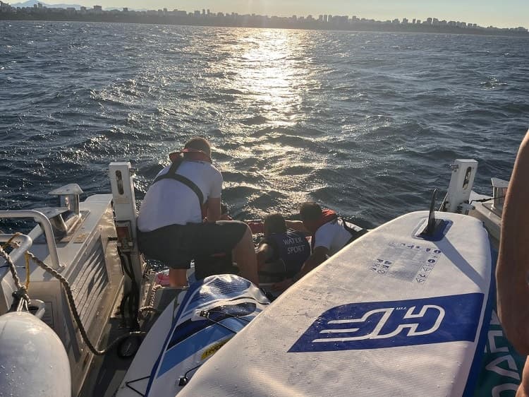 Antalya açıklarında sürüklenen 46 kişi kurtarıldı