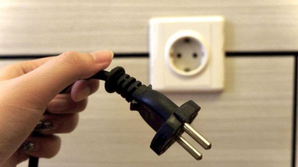 Elektrikçiler, fiş çekme hatalarına dikkat çekti