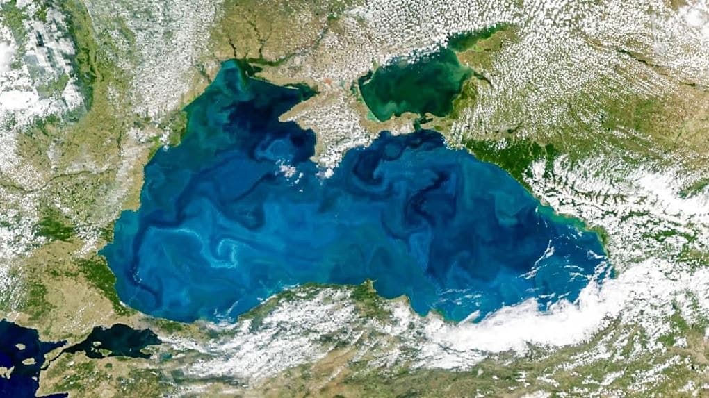 Karadeniz ve İstanbul Boğazı'nda ani renk değişimi gözlemlendi
