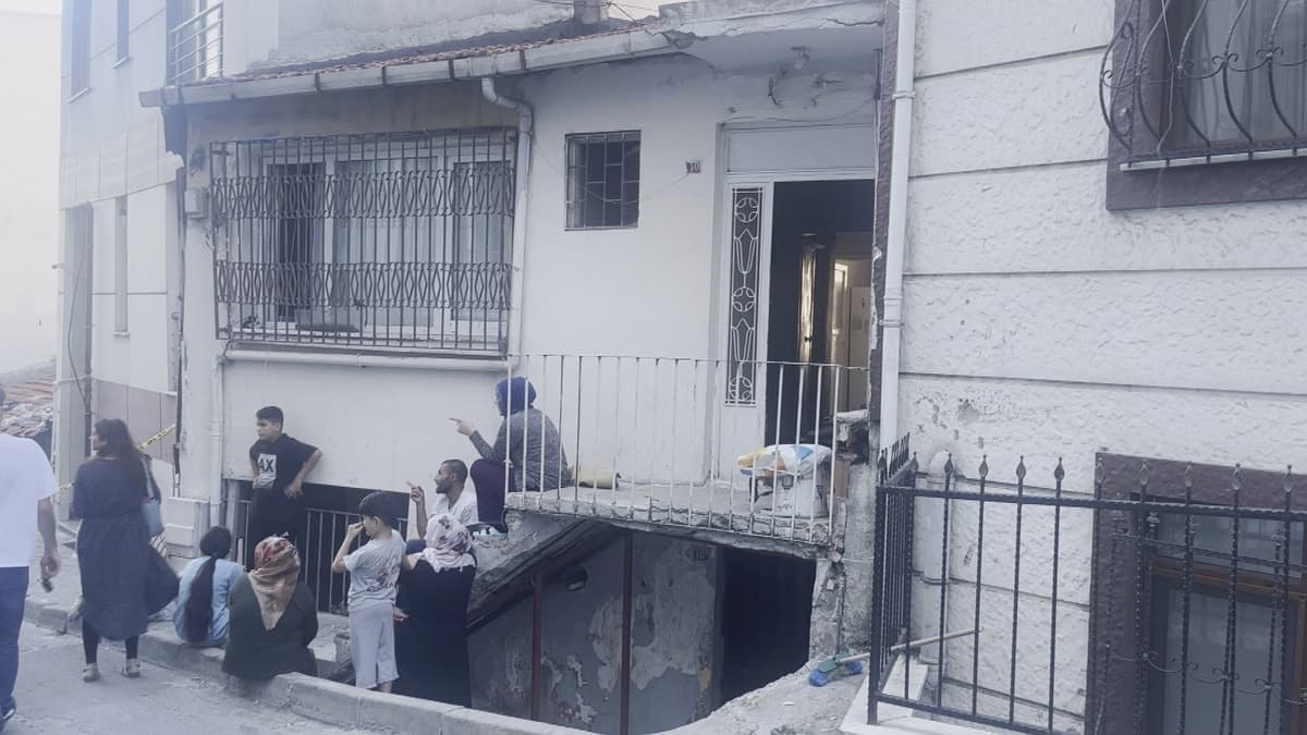 Şişli'de bir genç evinde ölü bulundu