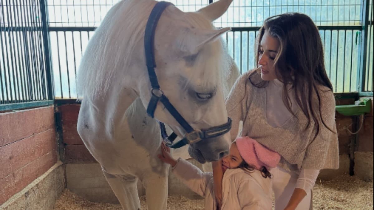 Hande Erçel, 'Oğlum' dediği atını kaybetti