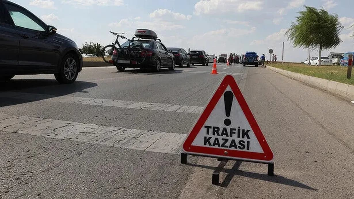 Otomobilin çarptığı iki Ukraynalı hayatını kaybetti