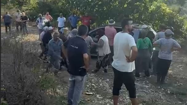 Düzce'de devrilen traktörün altında bir kişi hayatını kaybetti