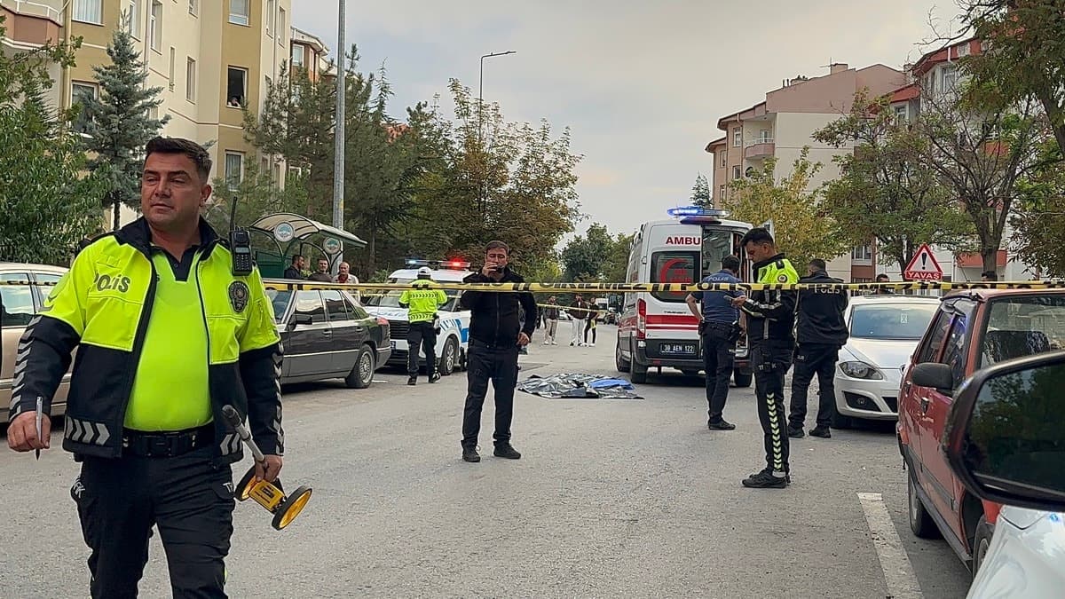 Kayseri'de otobüs bisikletli çocuğa çarptı, hayatını kaybetti