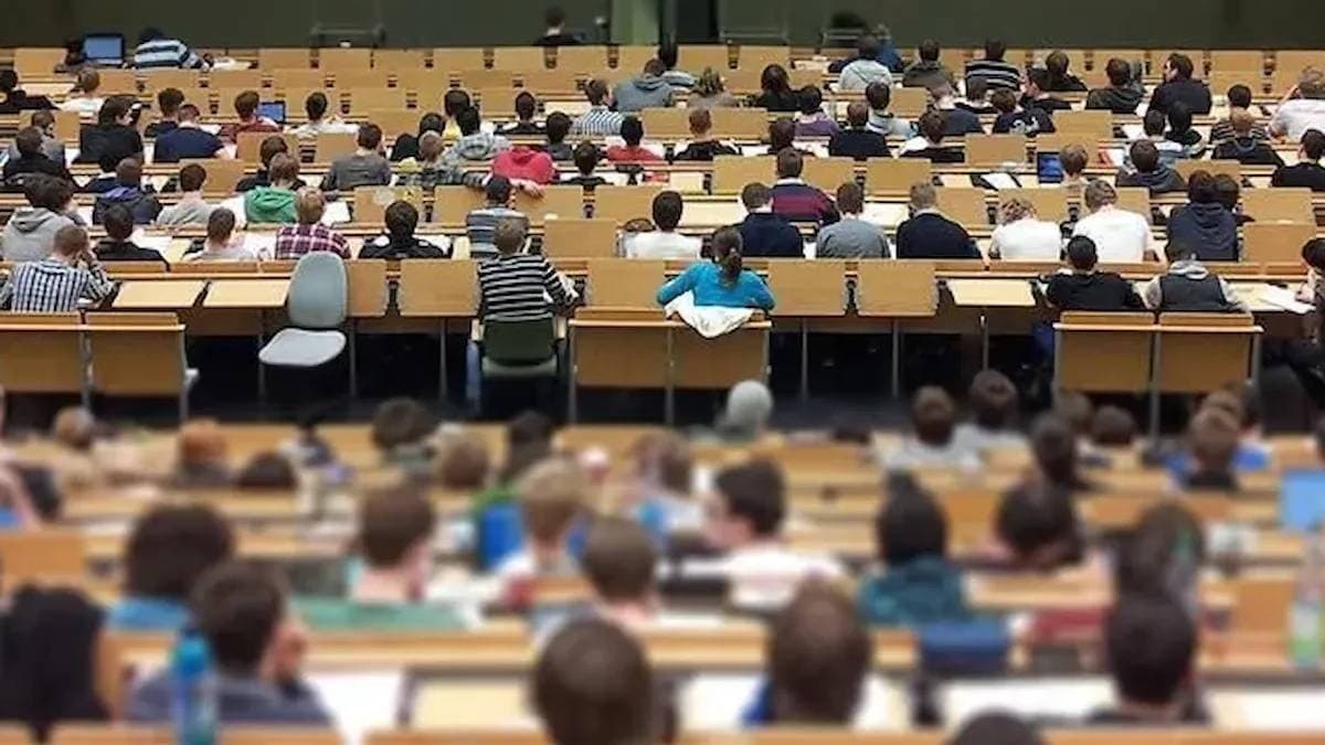 Türkiye'nin en iyi üniversiteleri belirlendi: İki üniversite zirveyi paylaştı