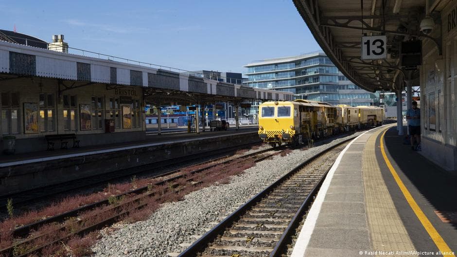 Train Collision North of London Results in Multiple Injuries