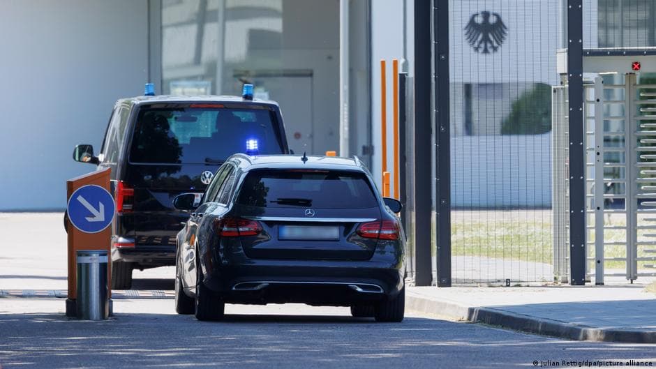 Germany's Interior Minister Issues Warning About Elevated Terror Threat