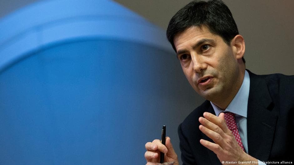 Kevin Warsh: A Controversial Figure in Trump's Federal Reserve