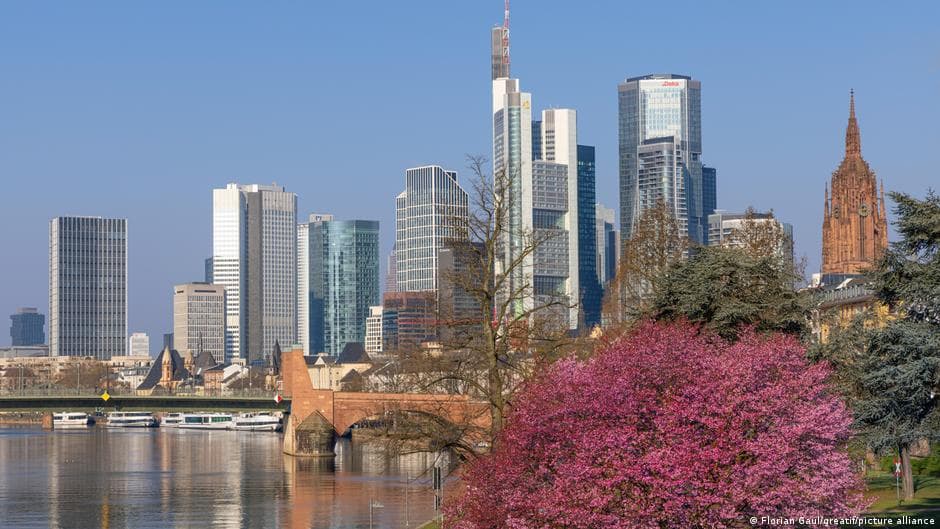 Global markets tumble with no end to Iran war in sight