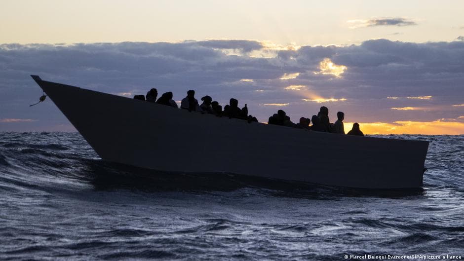 EU Lawmakers Endorse Stricter Migration Policy to Enhance Deportations