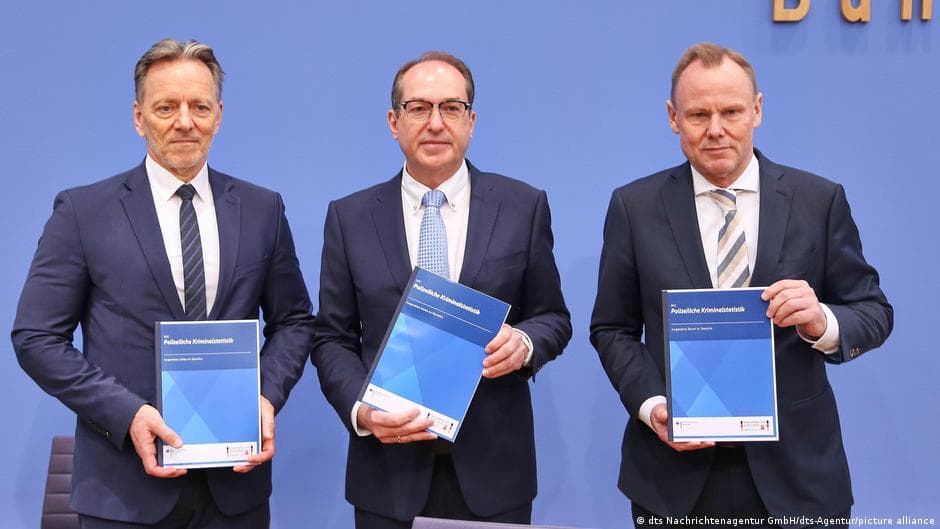 Germany's Interior Ministers Convene to Discuss Refugee Deportation Policies