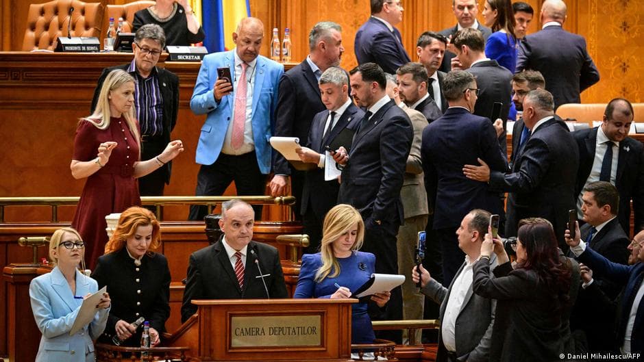 Romania Faces Escalating Political Crisis Following Government Collapse