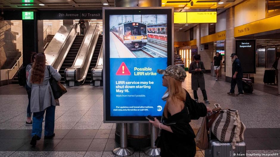 Long Island Railway Workers in New York Initiate Strike Action