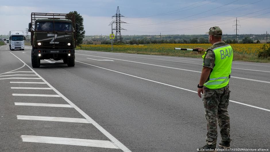 Ukrainian Forces Target Critical Russian Supply Lines in Crimea