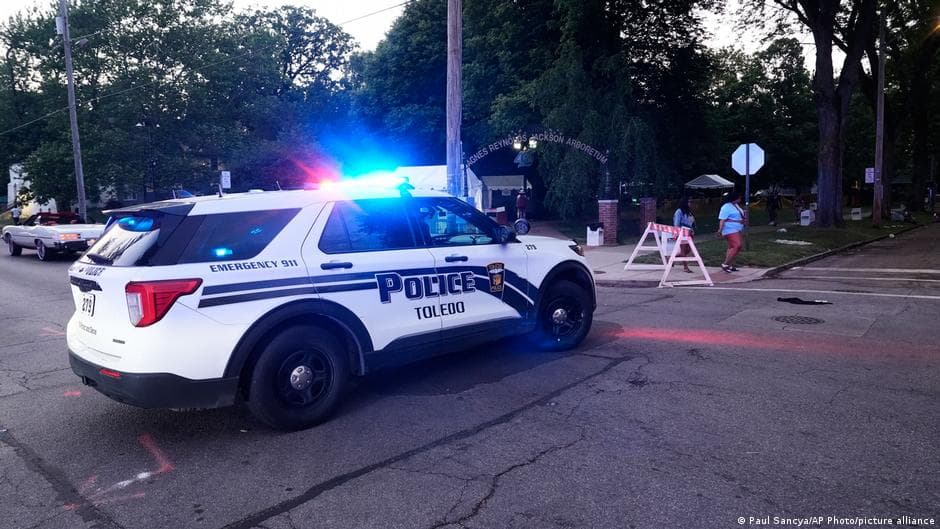 US: 12 injured after shooting near festival in Ohio, police hunt suspects