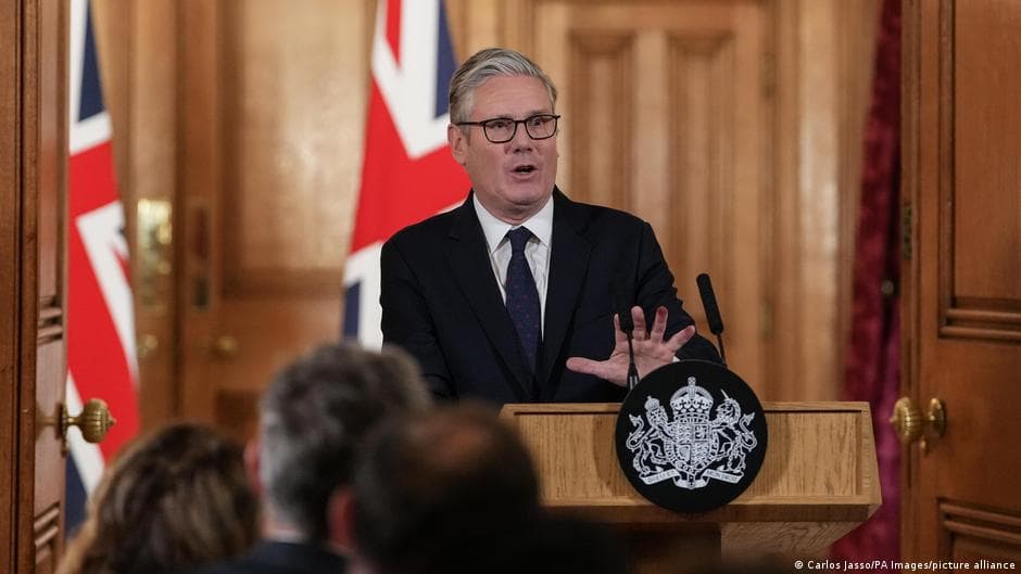 UK to Implement Social Media Ban for Users Under 16 Years Old