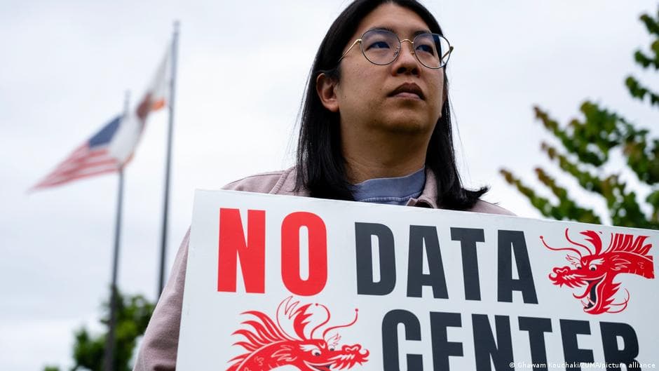 US Citizens Increasingly Oppose New Data Center Developments