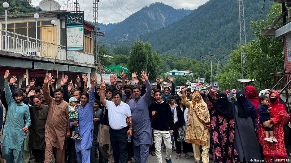 Elections in Pakistan-administered Kashmir Amid Protests Over Reserved Seats