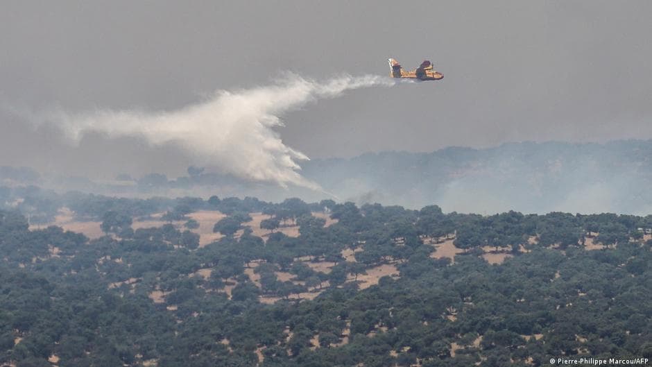 Wildfires in Europe Force Thousands to Evacuate by Boat and Car