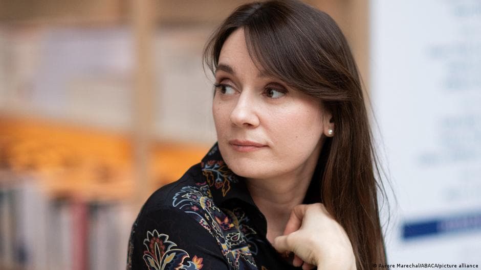 France Expels Russian Commentator Over Disinformation Allegations