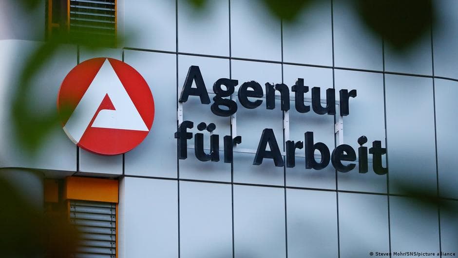 Germany's Unemployment Exceeds 3 Million Amid Industrial Decline