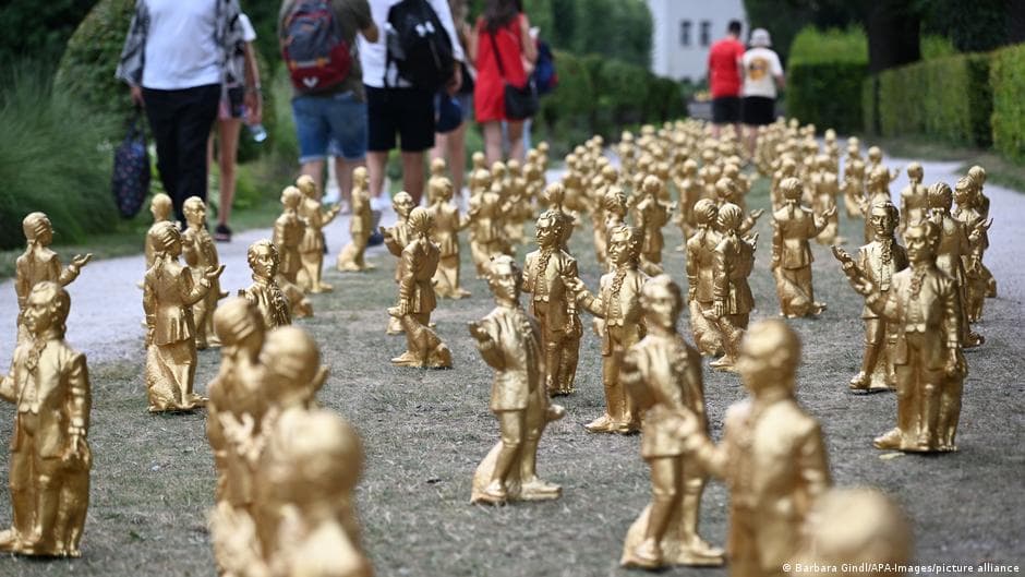 Theft of 210 Figurines Forces Early End to Mozart Tribute in Austria