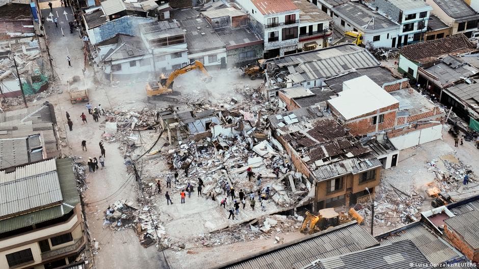 Colombia Earthquake Rescue Efforts Reach Final Phase After 7.4 Magnitude Quake