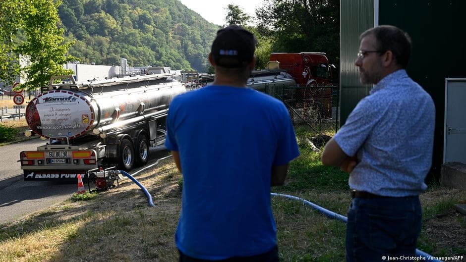 Tankers Deliver Drinking Water to Drought-Affected Regions in France