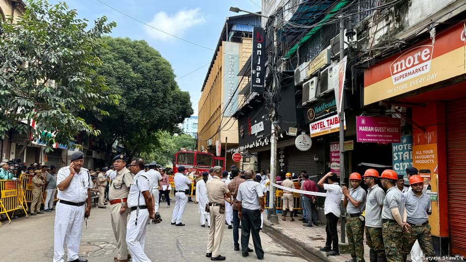 Fatal Fire at Kolkata Hotel Claims Nine Lives, Including Bangladeshi Nationals