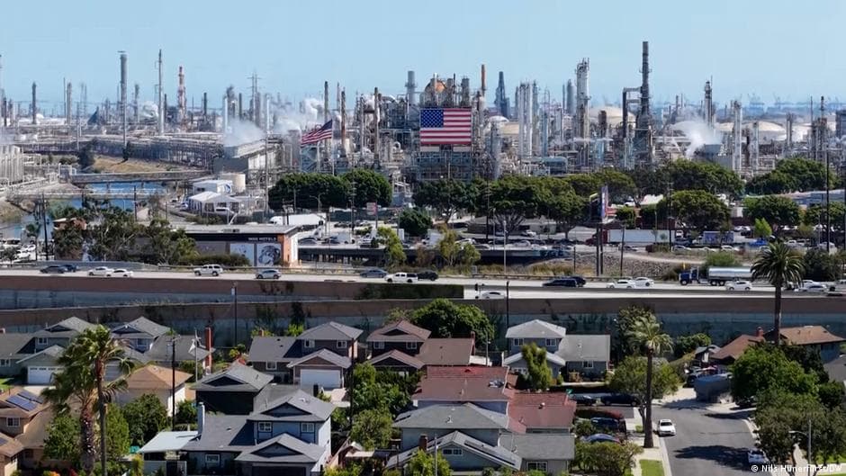 Los Angeles Residents Face Health Issues from Nearby Oil Wells