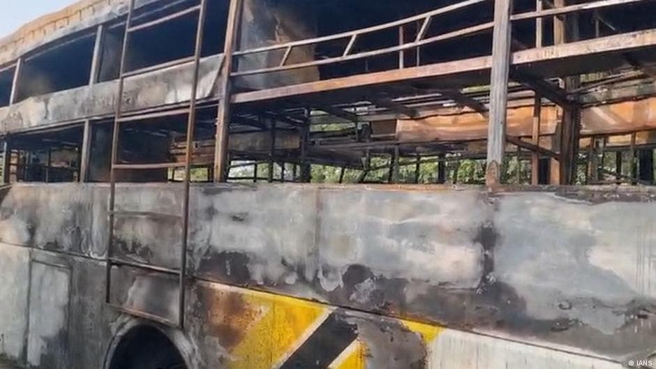 Nine Passengers Die in Bus Fire on Yamuna Expressway Near Delhi