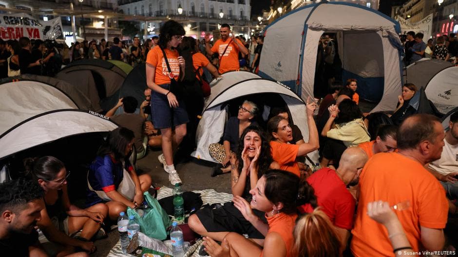 Thousands Rally in Madrid to Protest Housing Crisis Following Eviction Incident