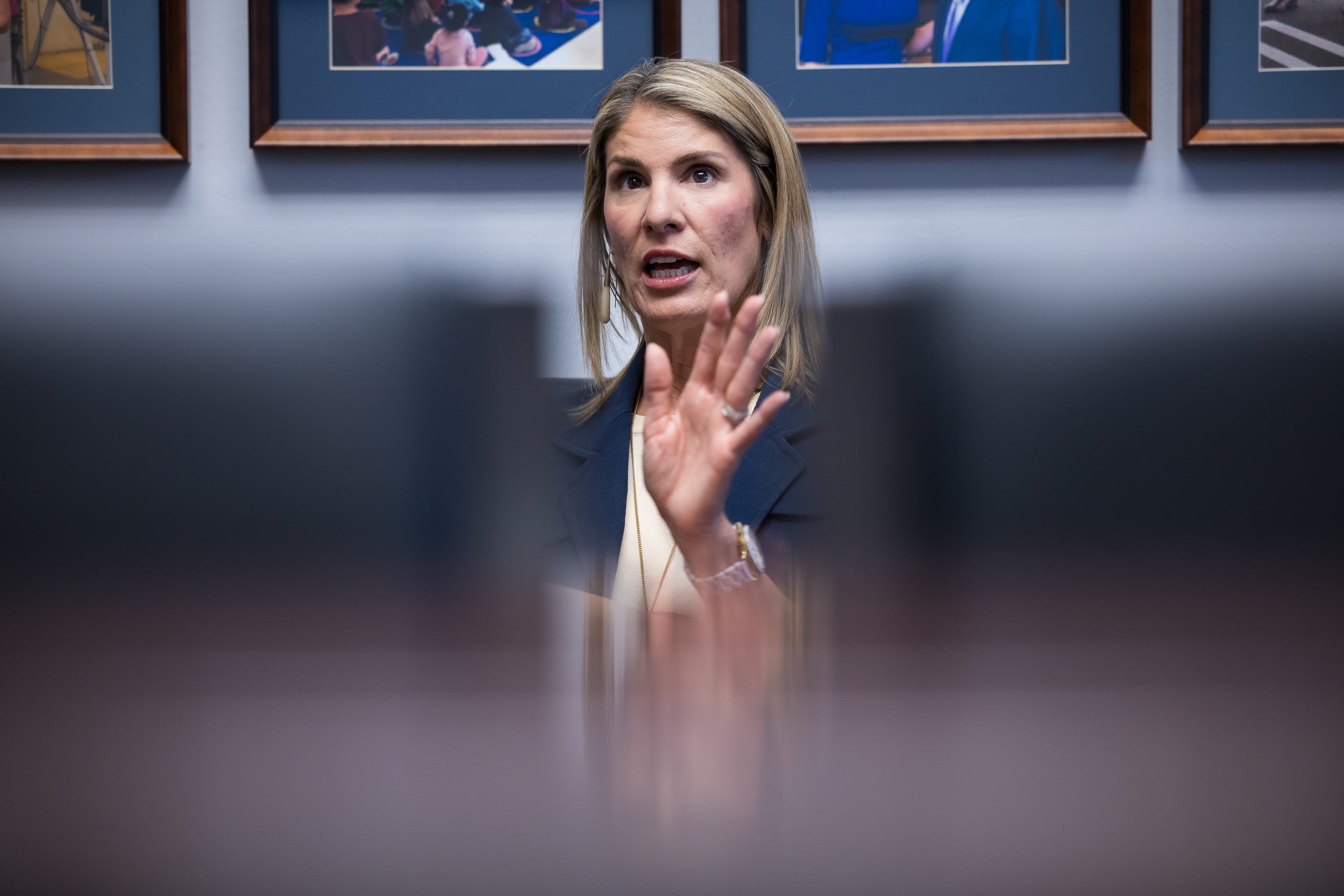 Rep. Lori Trahan Seeks Bipartisan AI Deal While Pursuing Leadership Role