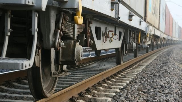 Almanya'da demiryolu seferleri iletişim arızası nedeniyle durdu