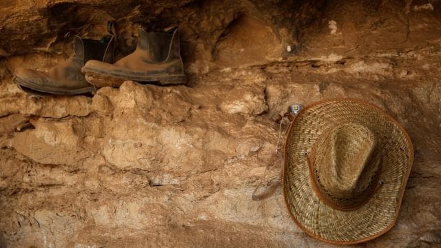 7 bin yıllık hendekte başsız iskeletler bulundu