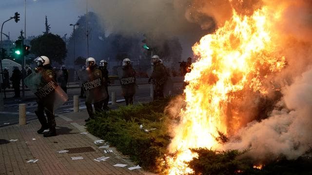 Uluslararası Af Örgütü: Yunanistan'da polis aşırı güç kullanıyor