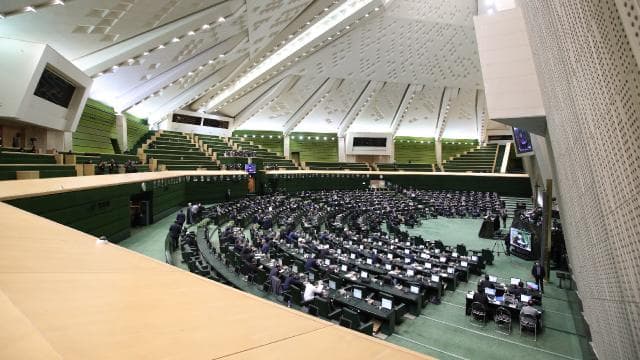 İran Meclisi Hürmüz Boğazı için yeni yasa tasarısını hazırlıyor