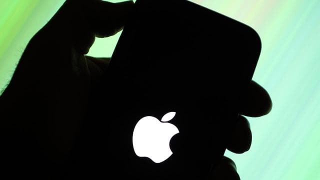 Apple, Nvidiayı geçerek en değerli şirket unvanını geri aldı