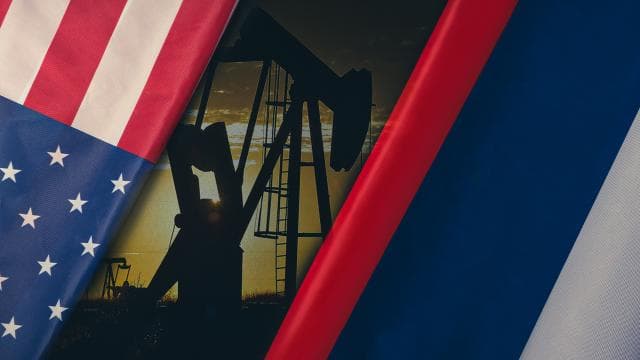 Almanya, ABD'nin Rus petrolünün satın alınmasına izin vermesini yanlış buluyor