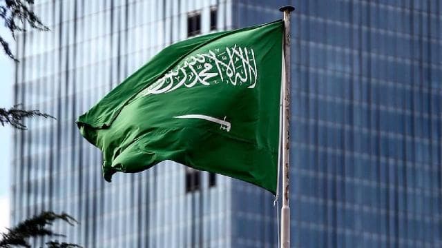 Suudi Arabistan'da 4 kentte acil durum uyarısı yapıldı
