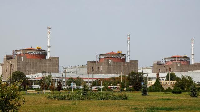 Ukrayna ordusu Zaporijya Nükleer Santrali'ndeki ulaşım binasına saldırdı