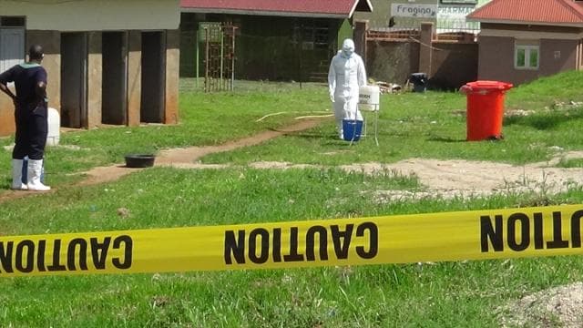 İtalya, AB'den Ebola salgınına karşı sınır güvenliğini artırmasını istedi