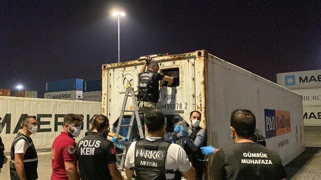 Mersin Limanı'nda 298 kilo kokain ele geçirildi