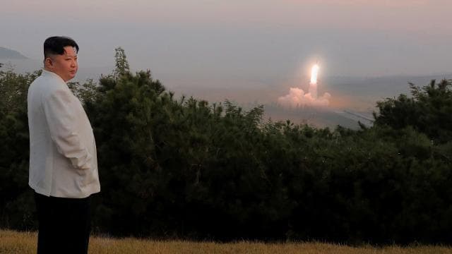 Kuzey Kore nükleer silah kapasitesini artırma kararı aldı