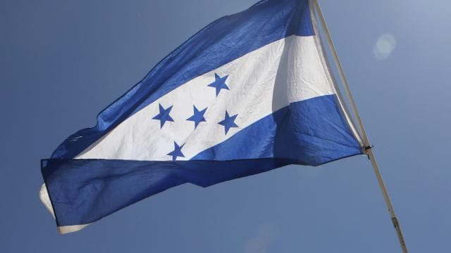 Honduras'ta iki saldırıda 6 polisle birlikte 24 kişi hayatını kaybetti