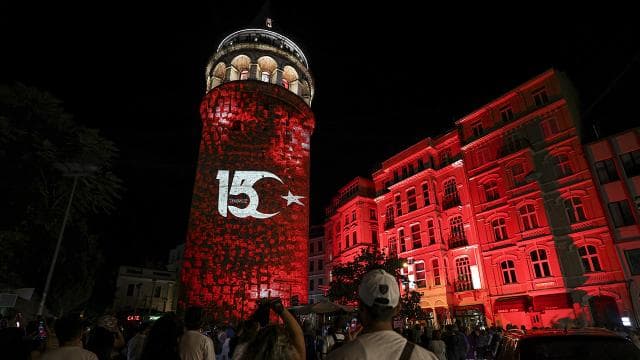 İstanbul'da 15 Temmuz'a özel ışık gösterisi yapılacak