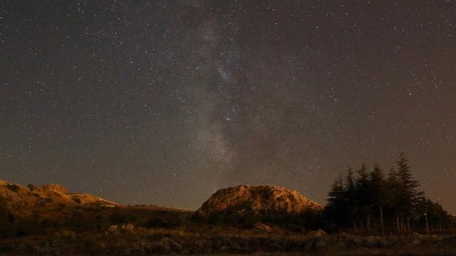 Perseid gök taşı yağmuru bu gece zirveye ulaşıyor